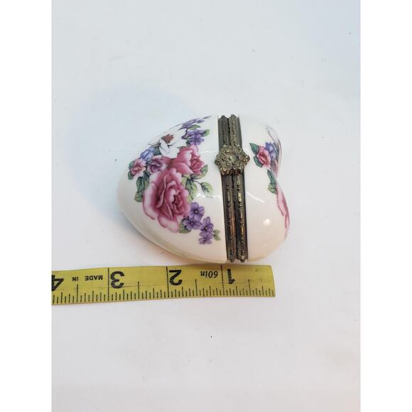 Vintage Porcelain Heart Jewelry Trinket Stash Ring Box Floral Roses 2000 - Picture 9 of 12